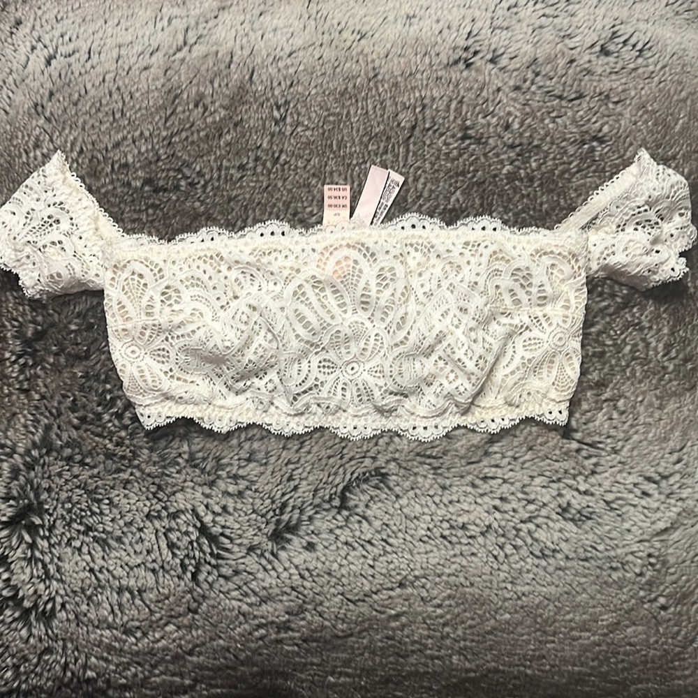 Victoria’s Secret white lace bralette with sleeves nwt